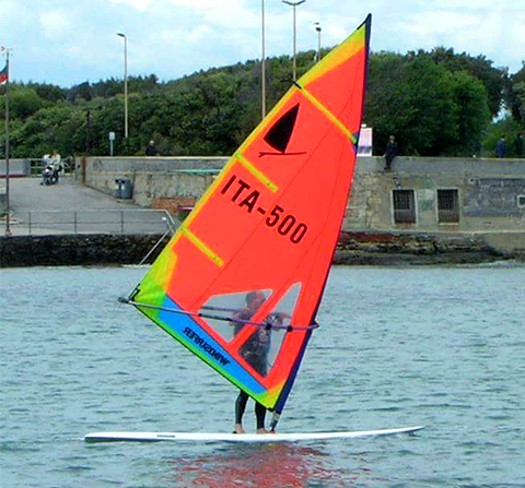 img_windsurfing_02.png